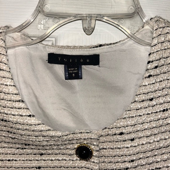 Tullea Textured Button-Up Vest - Cream and Black Small - Picture 2 of 3